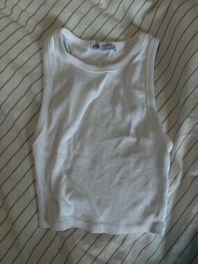 Zara White Ribbed Crop Tank